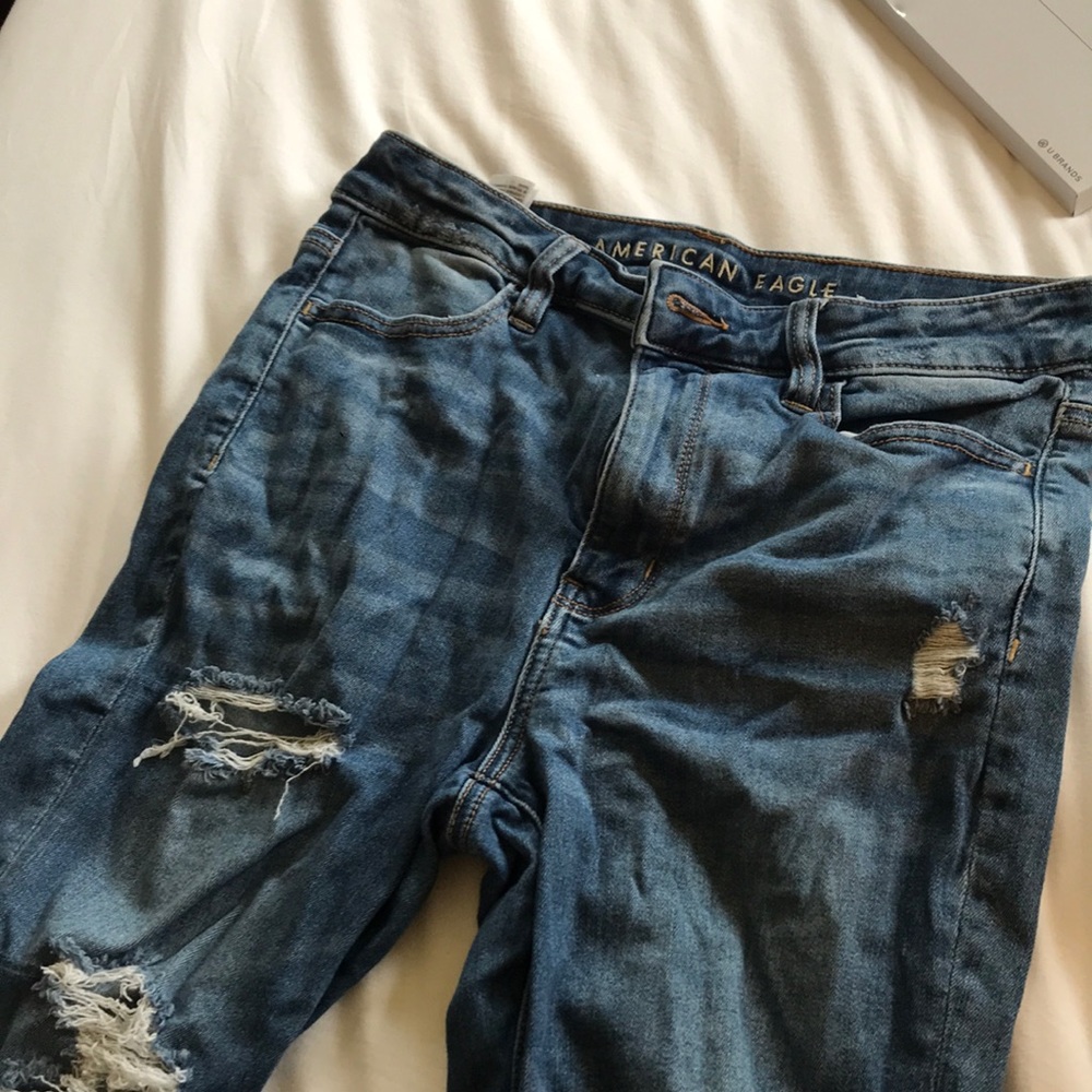american eagle high rise light wash skinny jeans